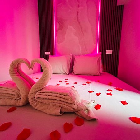 Intimate Escape - Seaside - Spa Bath - Wifi - Ac Nice Exteriér fotografie